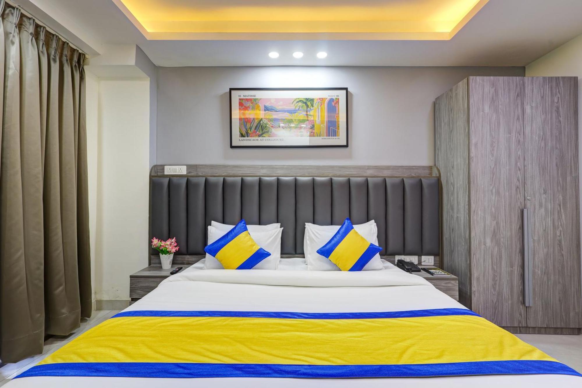 1Bhk Suites Opp Marriott - Huda City Centre Гургаон Экстерьер фото